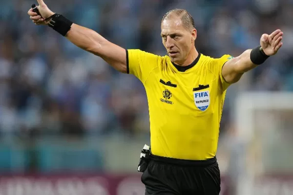 Copa América: Néstor Pitana dirigirá el partido inaugural entre Brasil y Bolivia
