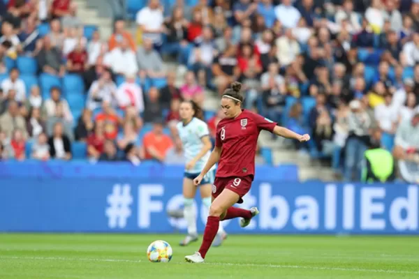Mundial de fútbol femenino: Inglaterra fue superior a la Argentina y le ganó 1-0