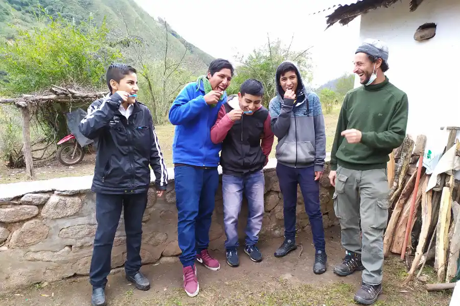 ALEGRÍA SIN FIN. Sampayo y la misión cumplida de ver a sus pacientes preocuparse de su salud.