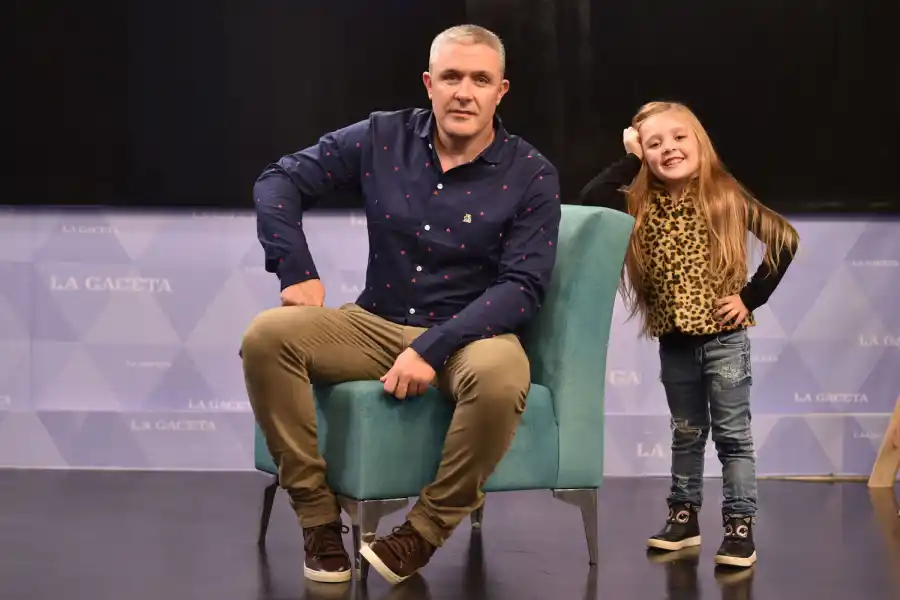 Horacio Bemergui y su hija Lola. Ropa de Hardfield.
