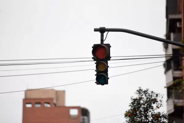 A prestar atención: estos son los semáforos que no funcionan tras el apagón