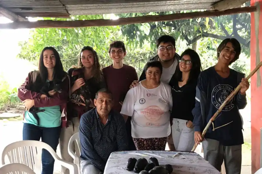 En momentos de crisis, los grupos misioneros son más que un puente espiritual