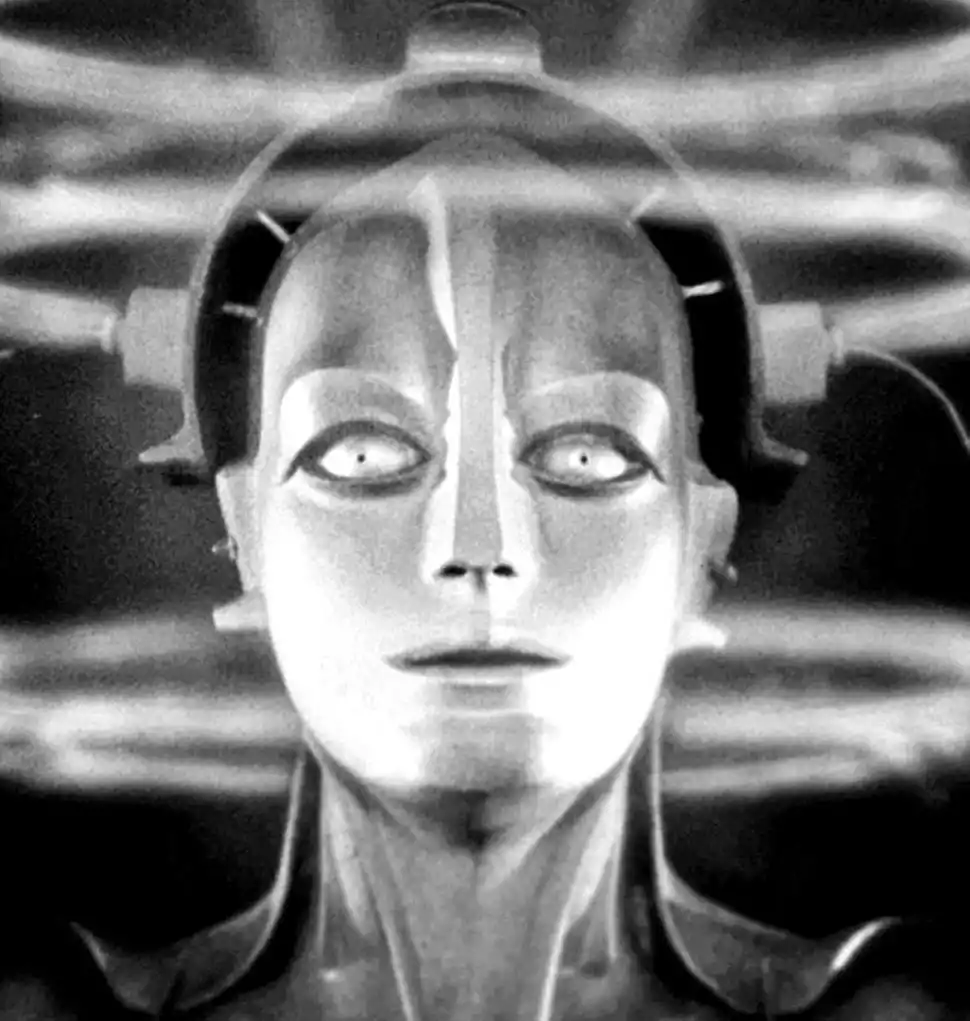 ÍCONO. El famoso robot que lidera la sublevación de los trabajadores en las profundidades de la ciudad futurista y desarrollada.