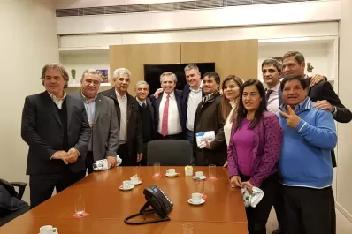 Tres diputados tucumanos sumaron su apoyo a la fórmula que lidera Alberto Fernández