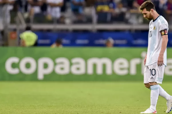 Repasá la mejores jugadas, los goles y las polémicas del empate entre Argentina y Paraguay
