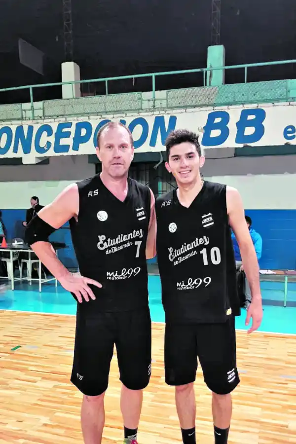 SOCIOS. Skibski junto al 