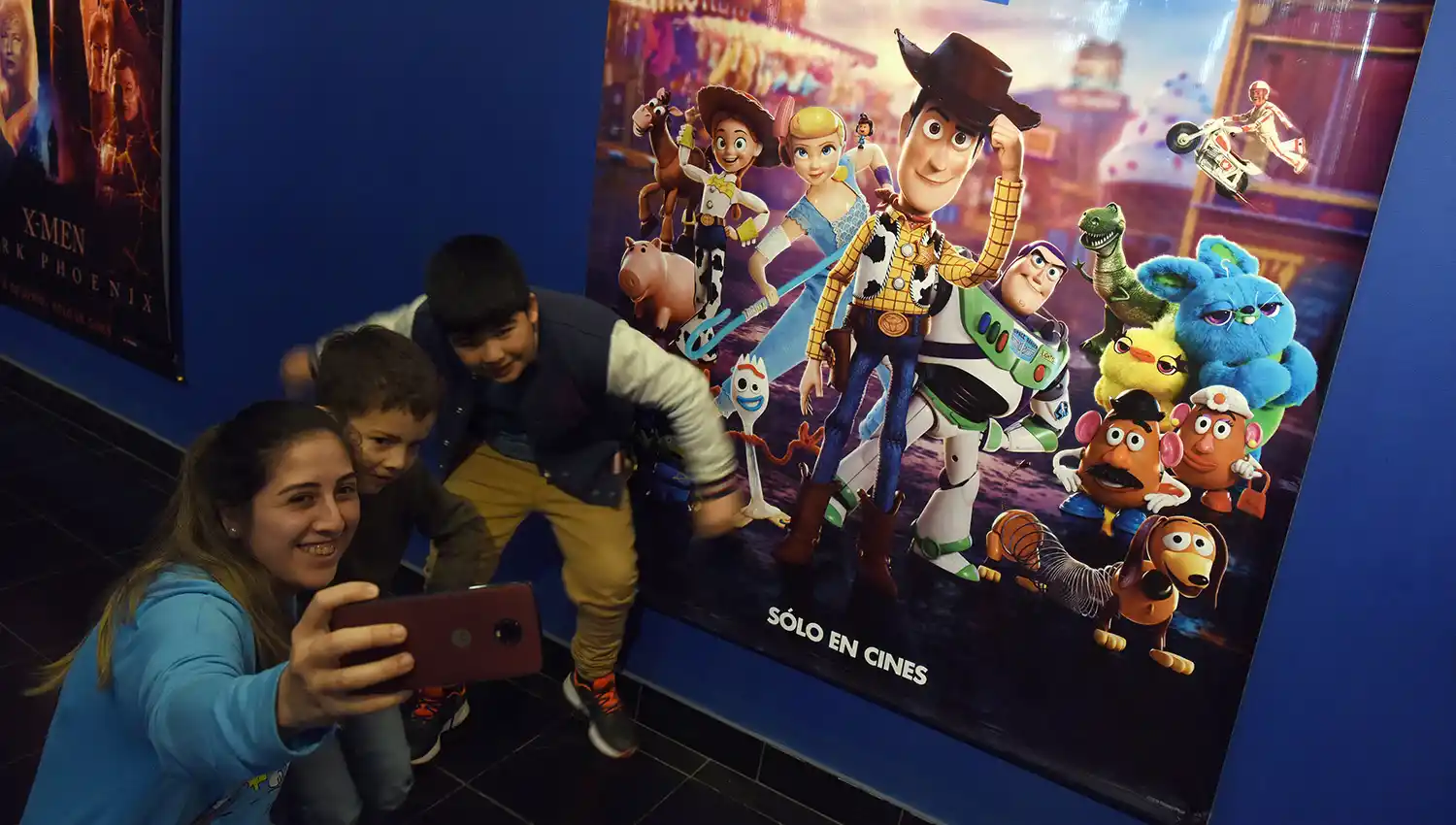 Un estreno a sala completa que emociona a padres e hijos 