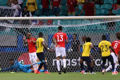 Copa América: el bicampeón Chile ganó y sacó boleto para cuartos de final