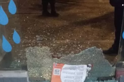 Robo y destrozos en una lavandería de Barrio Norte