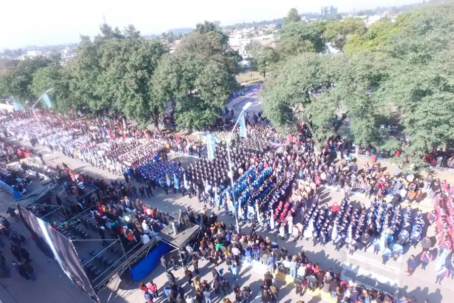 MULTITUDINARIO. Acto en Banda del Río Salí.