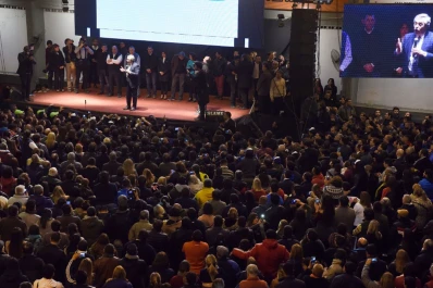 El cariño del peronismo unido