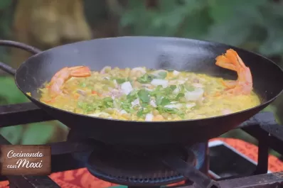 Hoy, en Cocinando con Maxi: paella mediterránea