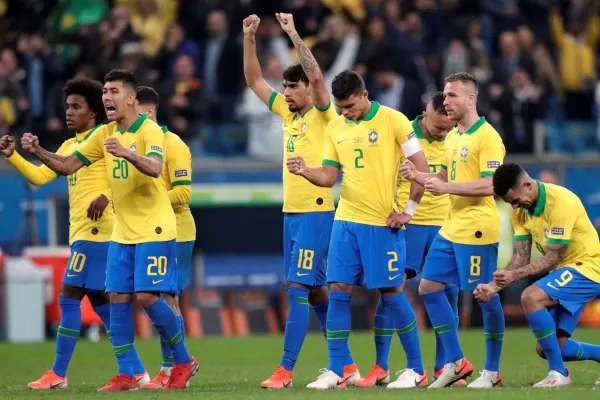 En una definición emocionante, Brasil clasificó a semifinales de la Copa América