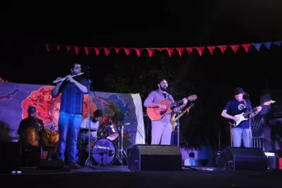 Una agenda entre trovadores y folcloristas