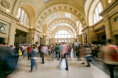 Los vieron en actitud sospechosa y los detuvieron: llevaban 3.000 dosis de LSD