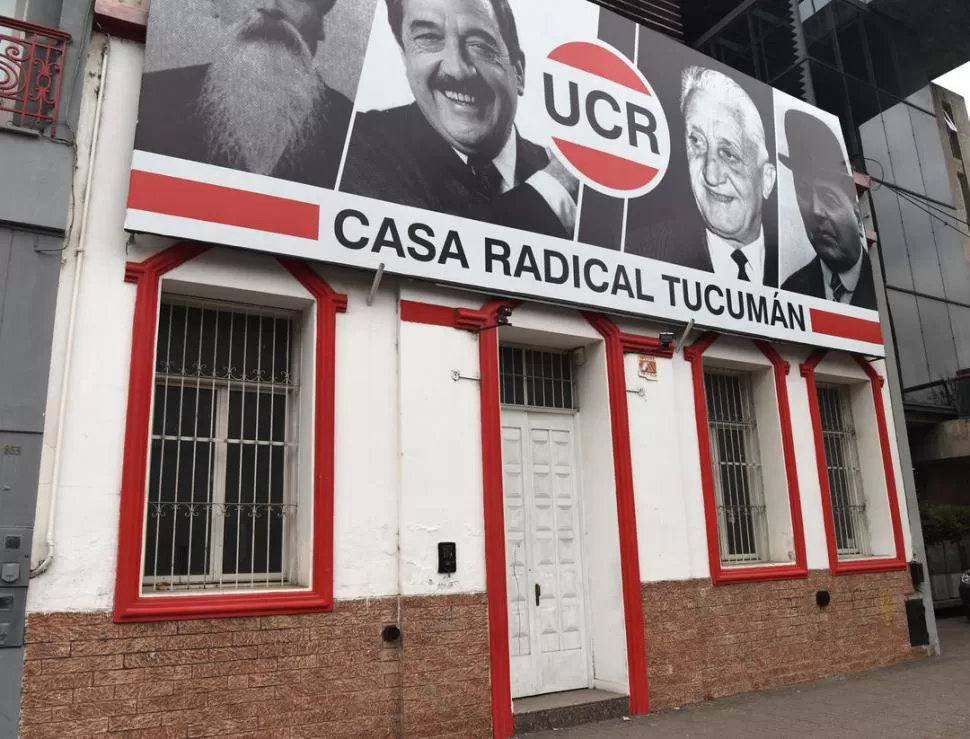 EN BARRIO NORTE. La sede en Tucumán de la Unión Cívica Radical está ubicada en calle Catamarca 851. Allí se realizan reuniones y actividades. la gaceta / Foto de José Nuno