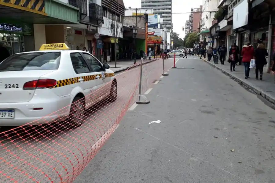 SEMIPEATONALIZACIÓN. Comenzaron las obras en la 9 de julio. 