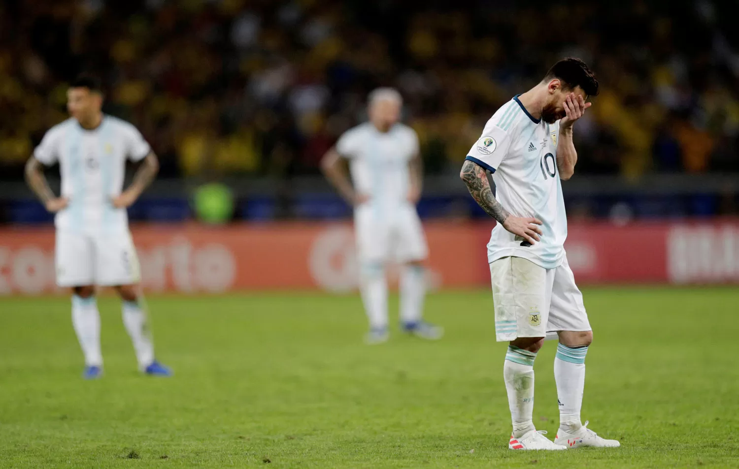 DE NO CREER. Messi, siempre correcto, cargó contra el pésimo arbitraje que sufrió la Selección. REUTERS