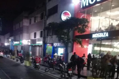 Un descontrol en la peatonal 25 de Mayo