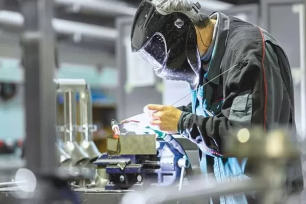 Piden una readecuación de las PyME y una reforma laboral