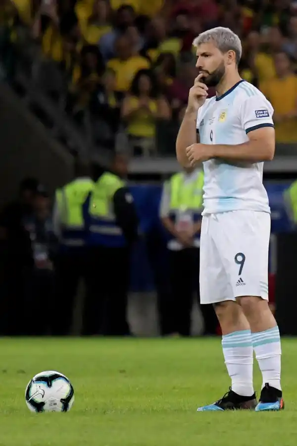 MIXTO. Paredes tiene garra y juego.  