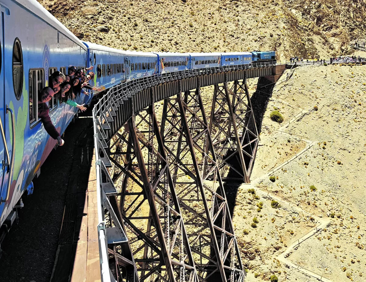 EN LAS ALTURAS. El Tren a las Nubes llega a más de 4.200 metros.