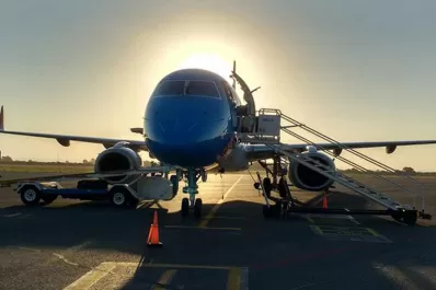 En Tucumán cancelaron vuelos que afectaron a 150 pasajeros