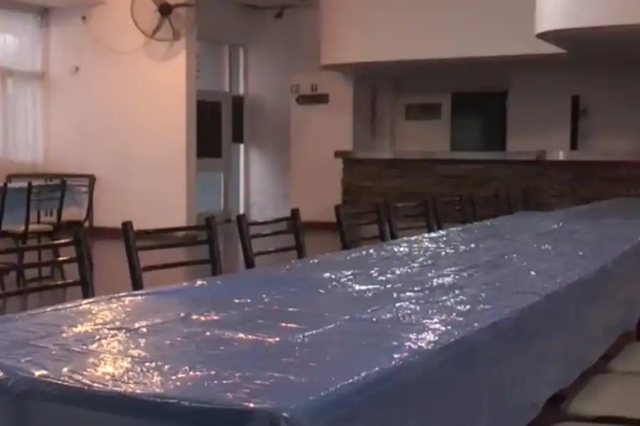 Ola polar: a pesar de abrir sus puertas, nadie se acercó al complejo