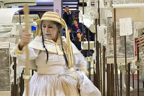 Rosa Cuchillo indaga en el mundo de los vivos y de los muertos