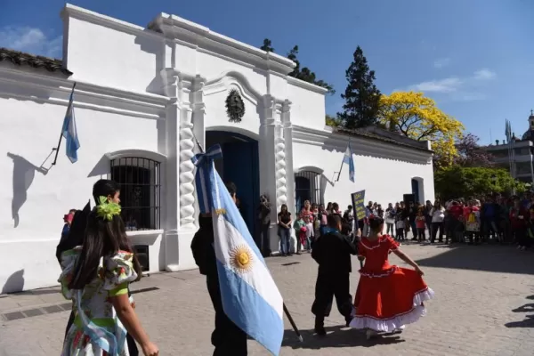 600x400_tucuman-llena-turistas-por-esta-cerrada-casa-historica-811705-125824