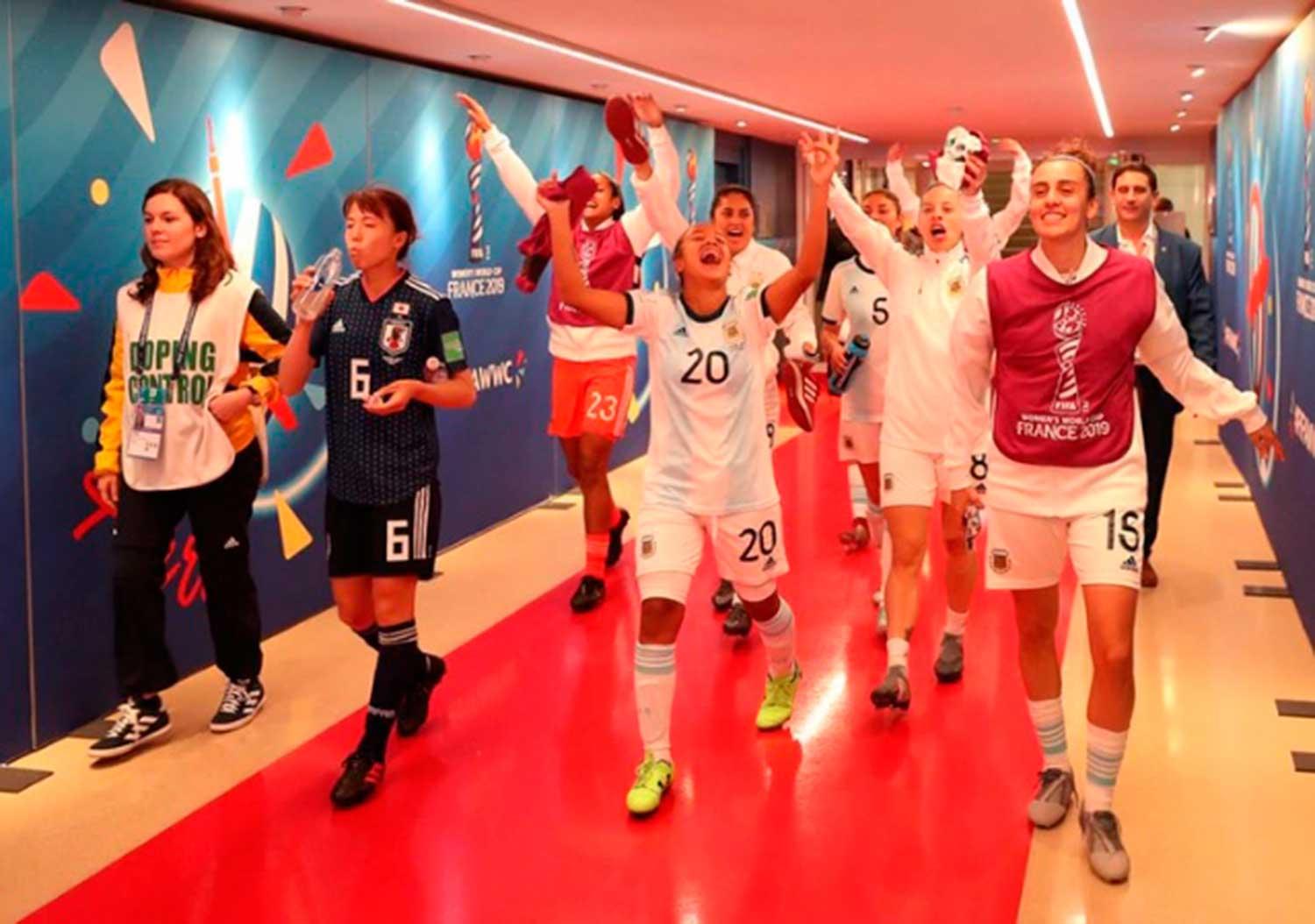 HISTÓRICAS. El mundial de fútbol femenino marcó un antes y un después, con la participación de las chicas argentinas.