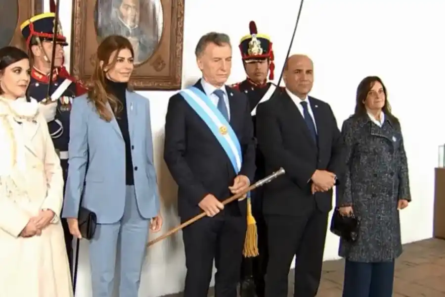 Video: así fue la breve visita de Macri a Tucumán para los festejos por el 9 de Julio