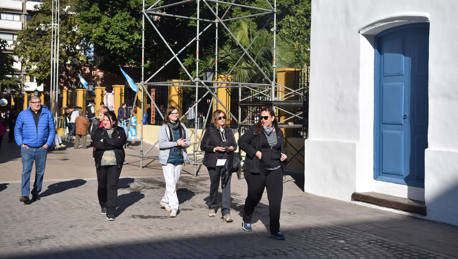 Los turistas disfrutan de los días de sol en Tucumán. LA GACETA/FOTO DE INÉS QUINTEROS ORIO