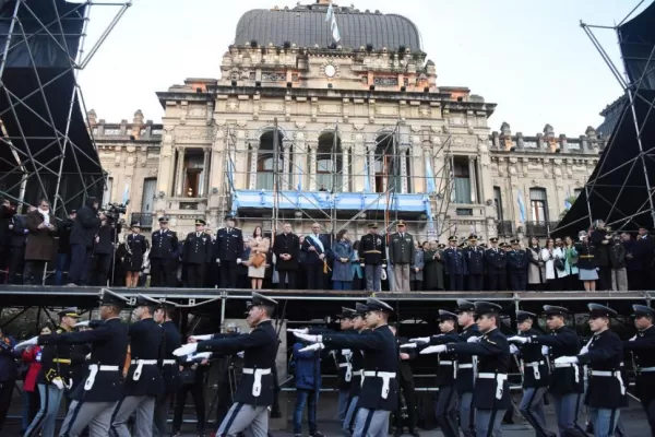 203° aniversario de la Independencia: un día con sorpresas y chocolate