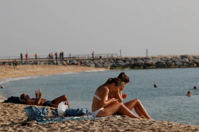¿Impiden los protectores solares que el cuerpo genere vitamina D?