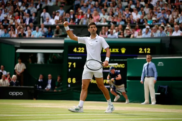 Djokovic venció a Federer en la final más larga de la historia de Wimbledon