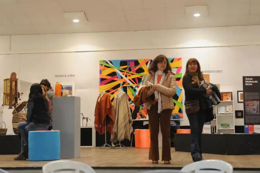 INTERÉS. El Mercado Cultural funcionará entre las 17 y las 22, en su última jornada en el Espacio Don Bosco. 