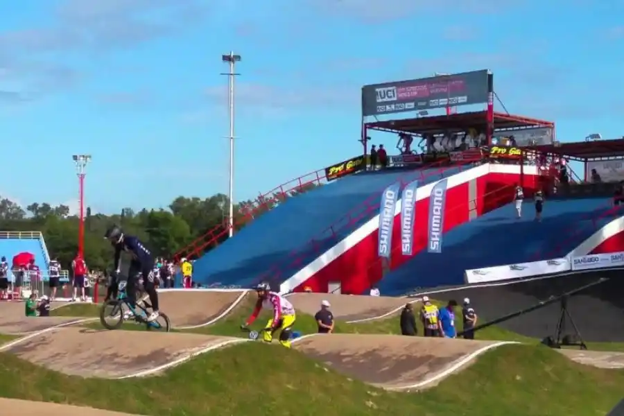 TRES MILLONES DE PESOS. Eso invirtió Santiago del Estero en la pista de BMX.