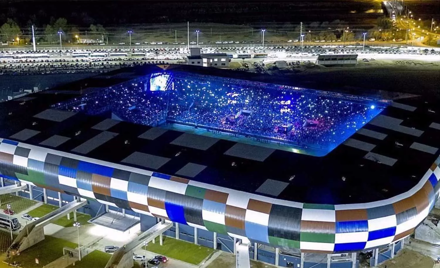 DESLUMBRANTE. Una vista aérea del estadio de La Pedrera en San Luis, donde esta noche jugará River con Gimnasia (M).