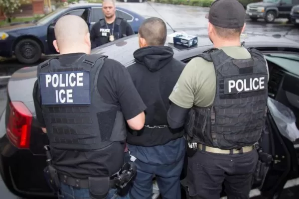 Inician las redadas contra inmigrantes ilegales en Estados Unidos