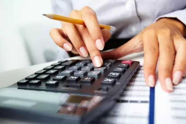 Ganancias: ajustan montos