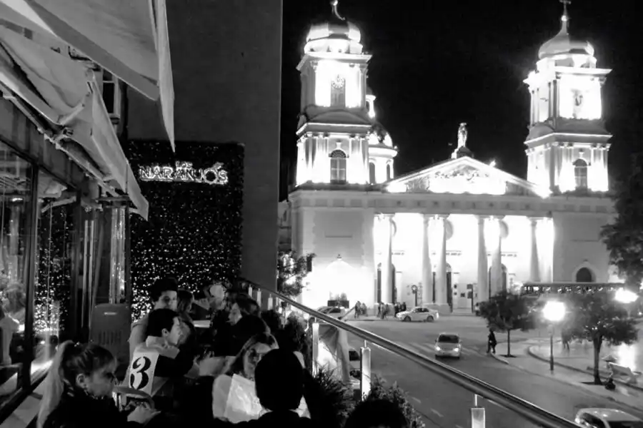 Restó 9 y Los Naranjos presentan su propuesta para celebrar el Día del Amigo