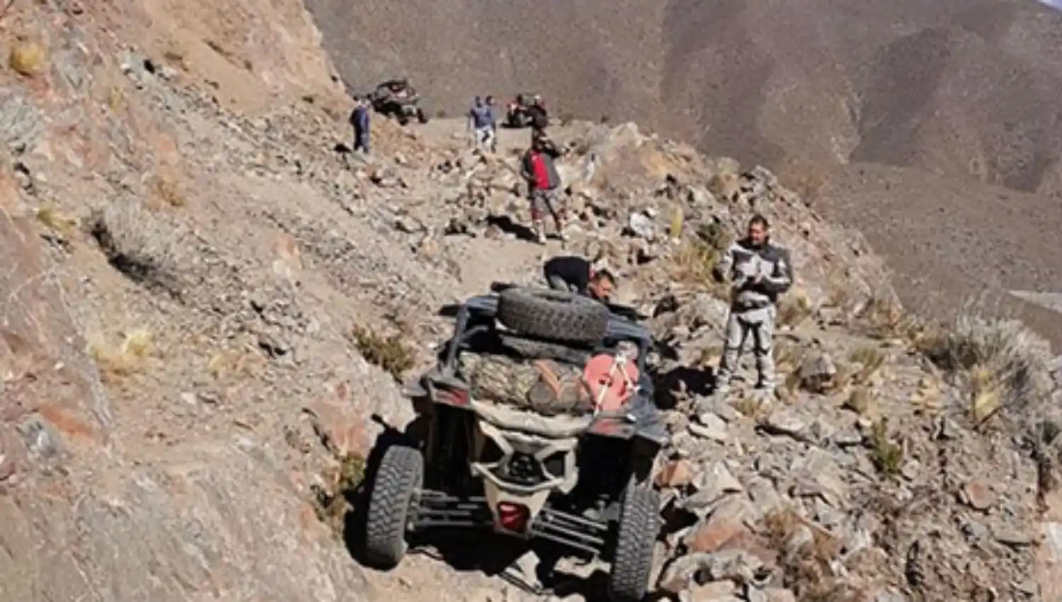 Un tucumano murió al caer por un barranco con su cuatri en Salta