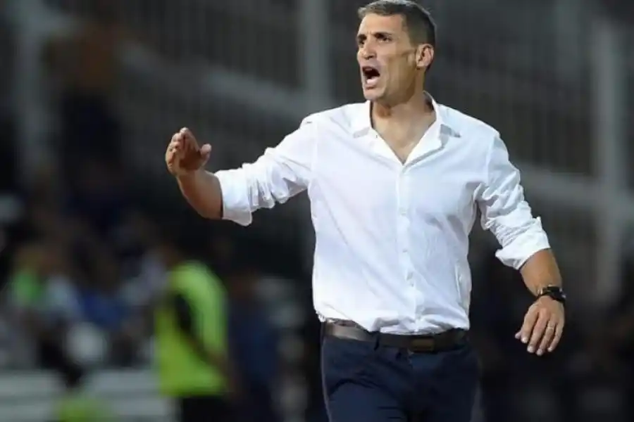  De los 24 técnicos de la Superliga, tres nunca jugaron al fútbol y ocho no llegaron a Primera 