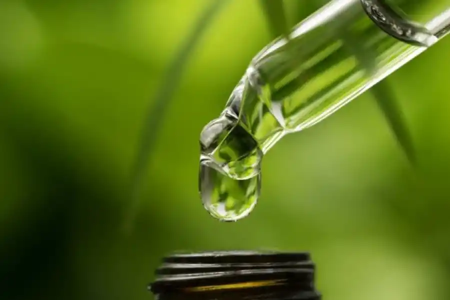 Las dosis y las cepas de los aceites deben ser controladas por profesionales. 