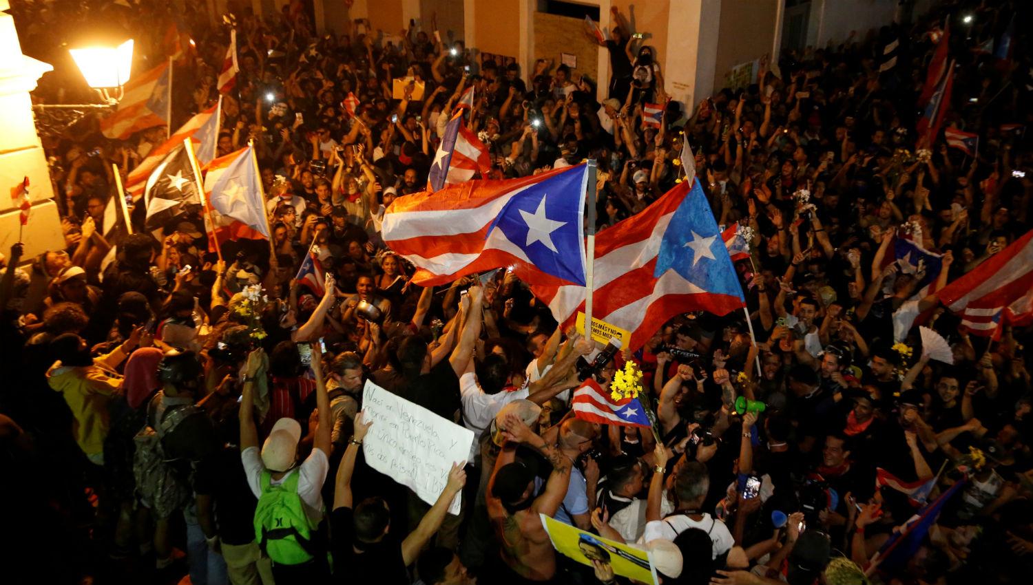  Renunció el gobernador de Puerto Rico luego de protestas populares y de un escándalo