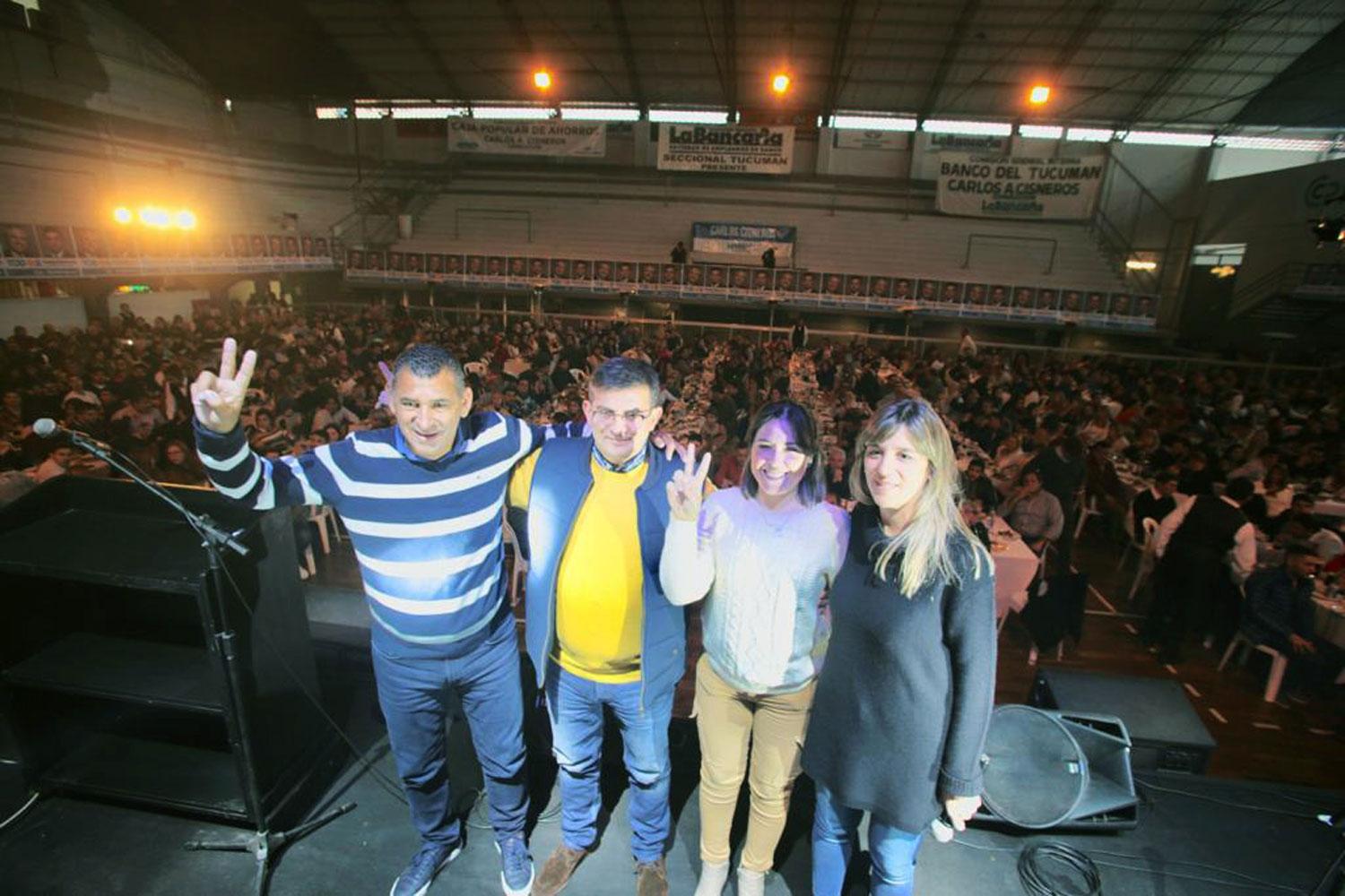 LOS PRECANDIDATOS. Mario Leito, Carlos Cisneros y Mabel Carrizo, junto a la secretaria general de La Bancaria, Cecilia Sánchez Blas. 