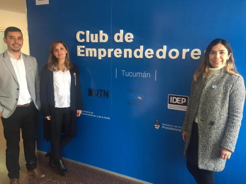 ASESORES. Santiago Sosa y Eliana Rosa (IDEP), y Catalina Mamaní (UTN). gentileza fotos club de emprendedores