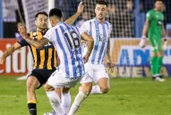 Rosario Central tuvo máxima eficacia y le ganó a Atlético en El Monumental