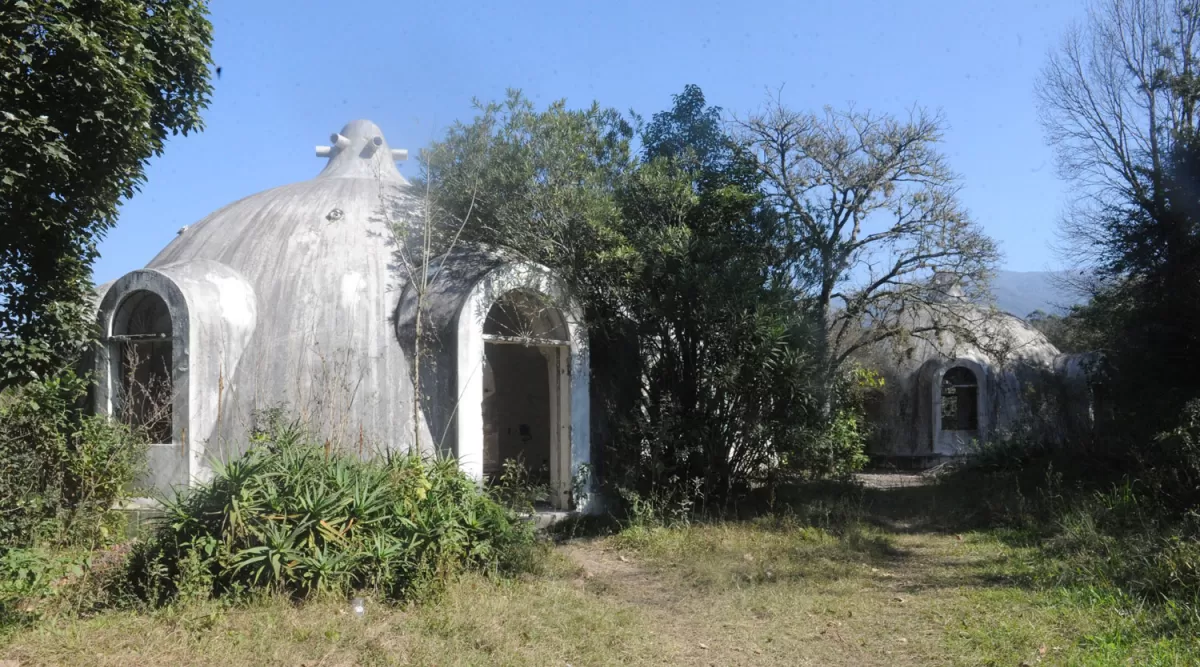 DESEADA POR TODOS. Las casa de los iglús es un punto que atrae a turistas y a tucumanos, por su diseño arquitectónico y sus rincones tenebrosos.